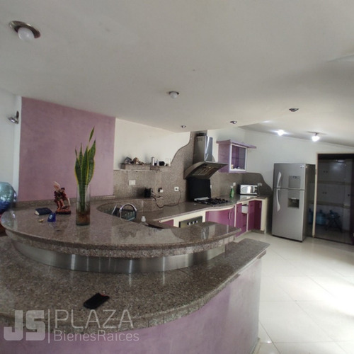 Imagen 3 de 15 de Venta De Townhouse/ La Morita I/ 04128859981