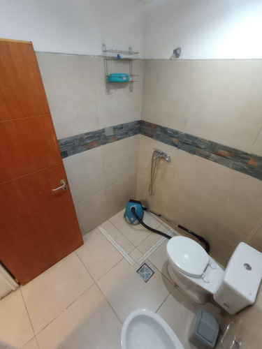 Casa De 4 Ambientes Y Consultorio U Oficina En Venta En Lomas Oeste, Cochera Y Terraza Con Parrilla