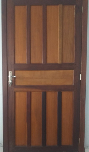 Imagem 1 de 2 de Porta Maciça