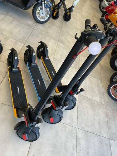 Monopatin Schoom Electric Scooter U2