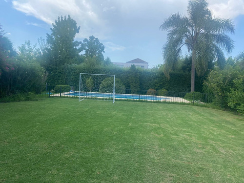 Casa En Venta 4 Dormitorios Pileta En Los Jazmines, Pilar Del Este, Pileta Y Parrilla