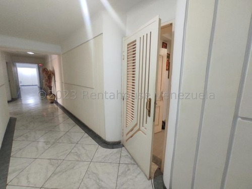 Imagen 3 de 26 de Apartamento En Venta Urb Los Chaguaramos, Maracay 23-19558 Hc