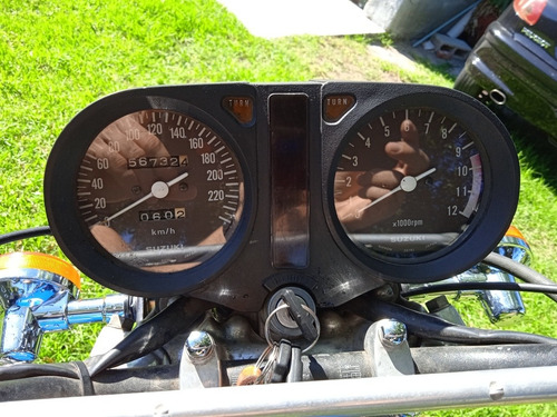 Suzuki Gs 550