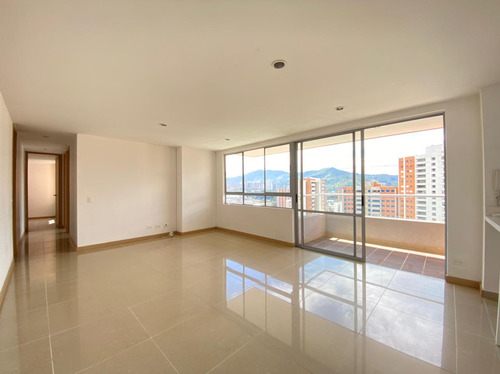 Venta De Apartamento En Alto Las Flores, Sabaneta