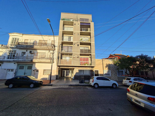 Imagen 2 de 11 de Departamento 2 Amb Excelente Estado Lanus-financia