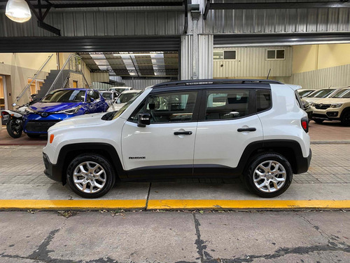 Jeep Renegade 1.8 Sport Mt /// 2020 - 10.000km