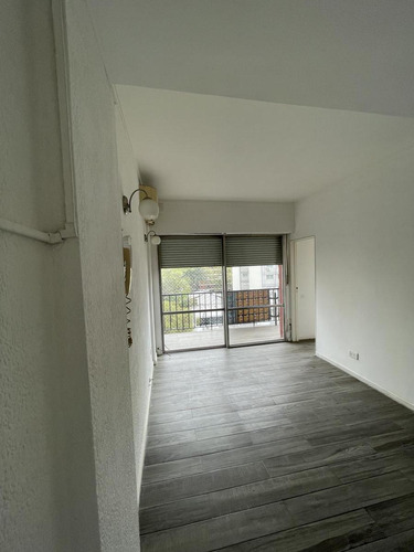 Imagen 3 de 7 de Departamento - Olivos-vias/rio