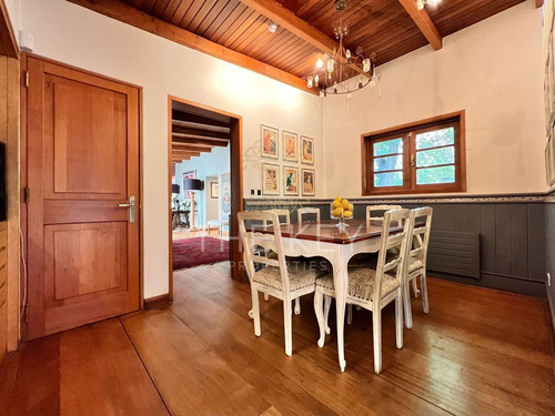 Casa En Arriendo De 5 Dorm. En Lo Barnechea