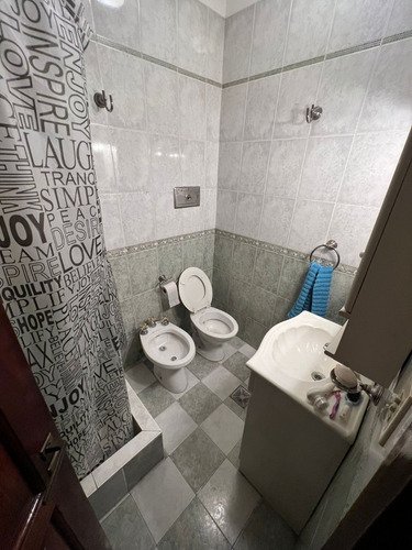 Imagen 14 de 30 de Casa Venta Monte Castro 4 Ambientes