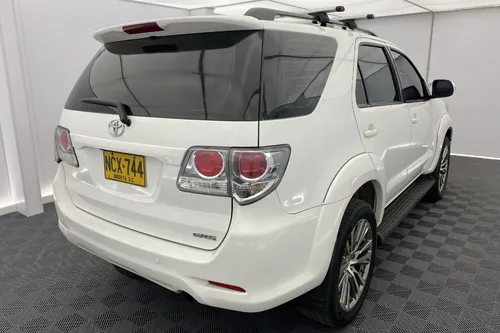 Toyota Fortuner 2.7l 4x4