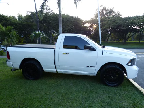 Dodge Ram 3.6 1500 Slt 4x2