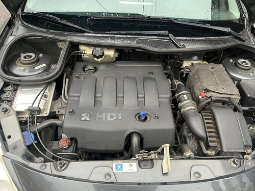 Peugeot 207 2.0 Sedan Xt Hdi Premium