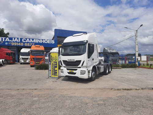 Imagem 9 de 11 de Iveco Hi Way 440 6x2 2017