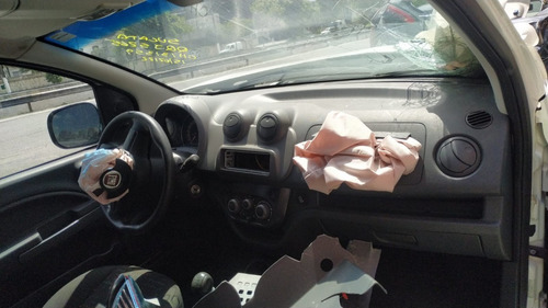 Imagem 10 de 15 de Sucata Fiat Fiorino 1.4 8v Evo Manual Ano 2019