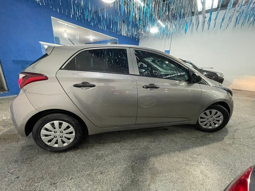 Imagem 8 de 8 de Hyundai Hb20 1.0 Unique 12v Flex 4p Manual