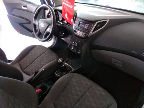 Hyundai Hb20s 1.6 Comfort Plus 16v Flex 4p Manual