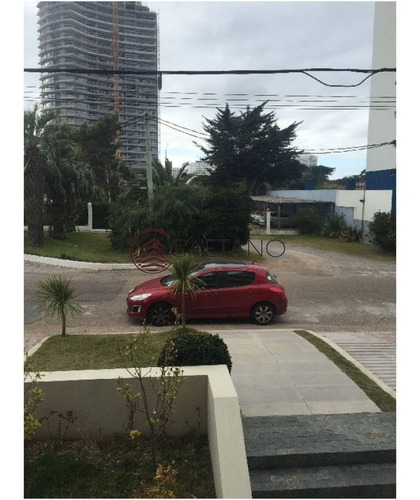 Imagen 11 de 12 de Apartamento , Mansa, Punta Del Este, U$s 80.000 Contado Y 40 Cuotas De U$s 2500 Cada Una. ( Total U$s 180.000) ( Mas Interés) - Punta Del Este Mansa