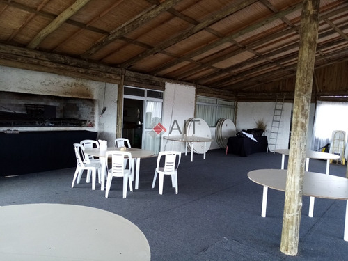 Imagen 5 de 17 de Chacra Ideal Para Fiestas!!! Excelente Oportunidad!!!- Ref: 6446