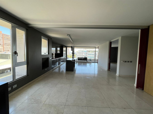 Moderno Departamento De Concepto Abierto En Vitacura