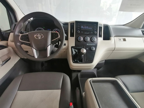 Imagen 9 de 15 de Toyota Hiace 12 Pasajeros 2020