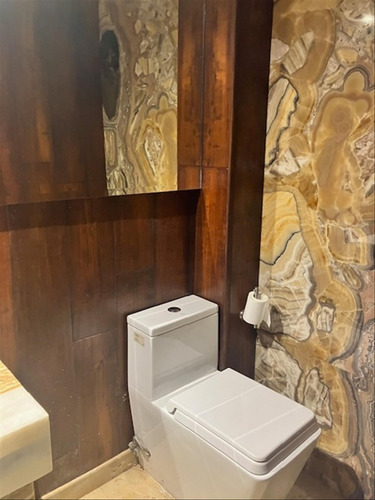 Imagen 12 de 30 de Preciosa Residencia Con Jardín, Elevador, Sauna Y Acabados De Lujo