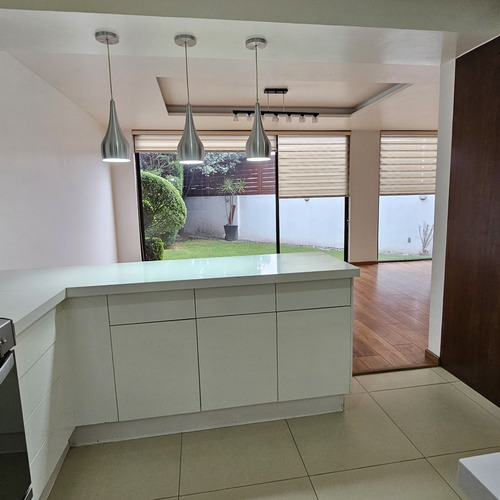 Rento Mo0derna Residencia En Contadero