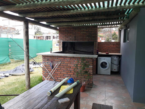 Imagen 9 de 30 de Casa De 3 Dormitorios Y 2 Baños A 50 Mts De La Playa