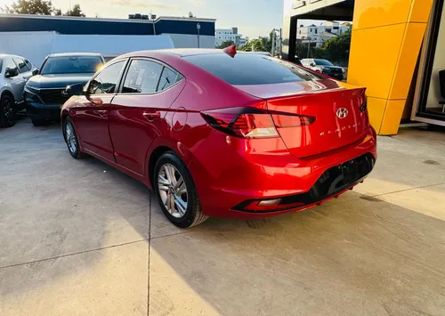 Hyundai Elantra 2020 Como Nuevo
