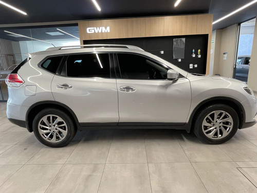 Nissan X-Trail 2.5 Exclusive 2 Row Cvt