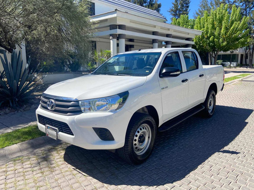 Imagen 1 de 14 de Toyota Hilux 2017 2.7 Cabina Doble Base Mt