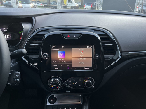 Imagem 12 de 14 de Renault Captur Iconic 1.3 Turbo Cvt