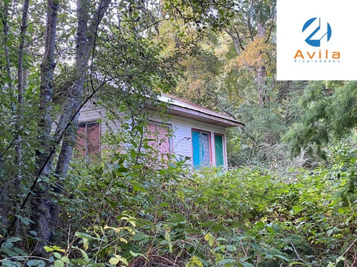 Caburgua Venta Lote Zona Urbana 2.104m2 Cod.vtin081