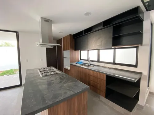 Vendo Casa En Zibatá, 3 Niveles, Jardín Zen, 3 Recamaras, Una Es Master Suite