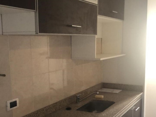 Imagen 6 de 12 de Depto 2 Ambientes Moderno // Rivera Indarte 350