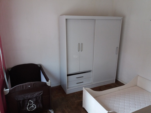 Casa Em Petrópolis Com 5 Dormitórios - Pj3009