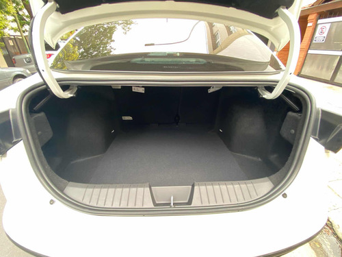 Fiat Cronos 1.8 16v Precision