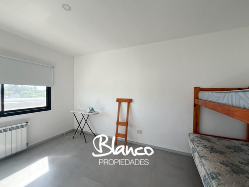 Casa En Venta En San Eduardo, Pilar Del Este, Pilar
