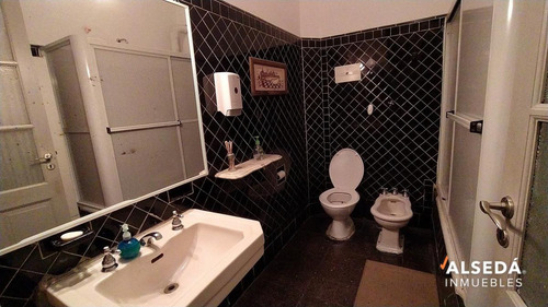 Casa / Oficina Venta Centro Norte Rosario Con Departamento 1 Dormitorio