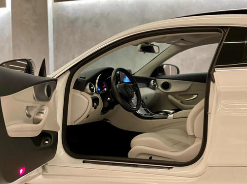 Imagem 10 de 15 de Mercedes C180 Coupe Avantgarde 2018 51.000km Com Teto Solar