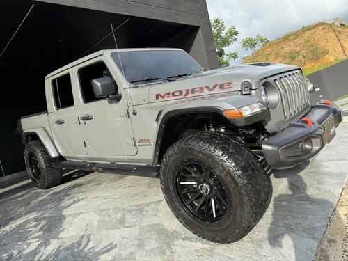Jeep Gladiator Rubicon gladiator Mojave