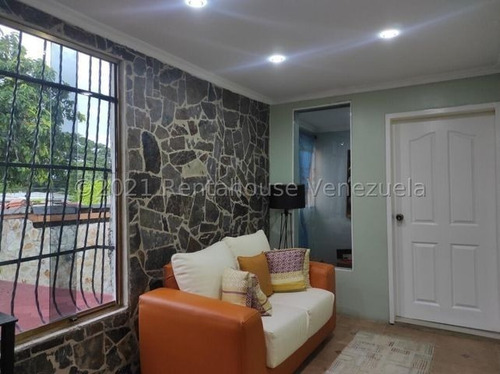 Imagen 18 de 27 de Casa Remodelada Con Piscina Duplex 220mts Conj Privado Palo Negro Estef 22-7076