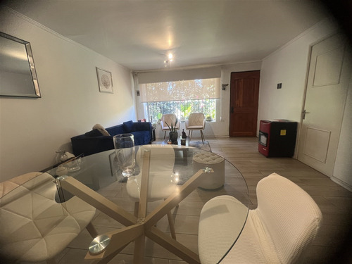 Casa En Venta De 3 Dorm. En La Florida