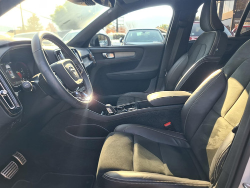 Volvo XC40 1.5 T5 PHEV R-Design Recharge Auto