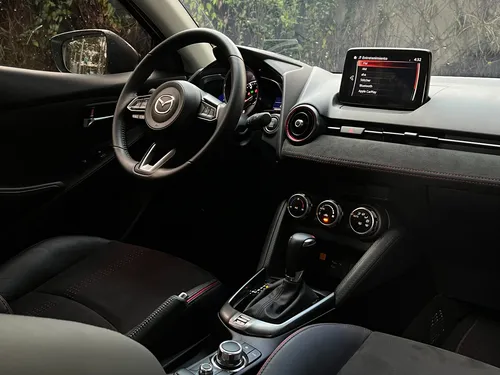 Mazda 2 Grand Touring 2.0 Carbon Edition
