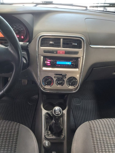 Fiat Punto Essence 1.6 2011