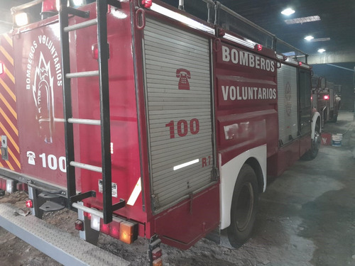 M Benz 1114 Autobomba, Buen Estado, Venta, Permuta, Financio