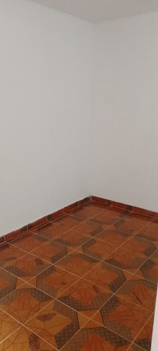 Imagen 13 de 17 de En Venta Amplio Apartamento Residencias Don Luis Ah