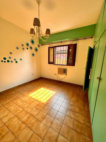 Amplio Departamento 3 Dormitorios En Crisóstomo Álv Al 2100