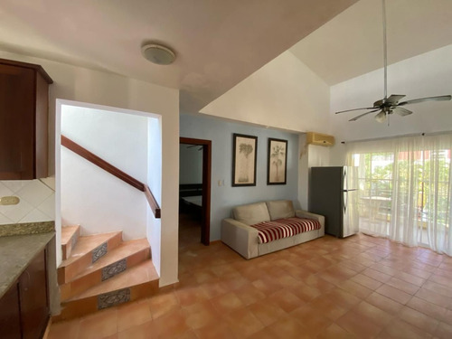 Apartamento Tipo Loft En Venta En Punta Cana, Cocotal, 1 Habitación, En Remodelación, Ideal Para Inversión