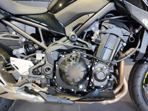 Kawasaki Z900 2025 0km